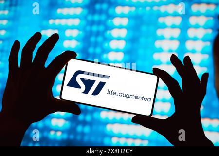 Brasilien. März 2024. In dieser Abbildung wird das STMicroelectronics Logo auf einem Smartphone-Bildschirm angezeigt. (Credit Image: © Rafael Henrique/SOPA Images via ZUMA Press Wire) NUR REDAKTIONELLE VERWENDUNG! Nicht für kommerzielle ZWECKE! Stockfoto