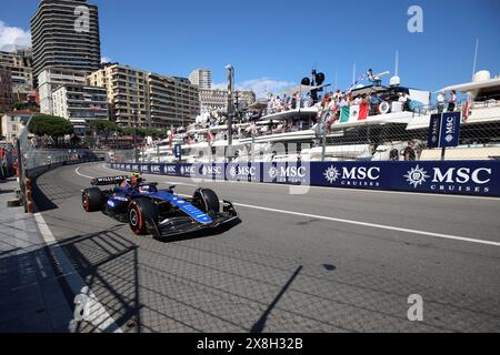 Monaco, Monaco. Mai 2024. Logan Sargeant von Williams Racing auf der Strecke während des Qualifyings für den F1 Grand Prix von Monaco am 25. Mai 2024 auf dem Circuit de Monaco in Monte-Carlo, Monaco. Quelle: Marco Canoniero/Alamy Live News Stockfoto