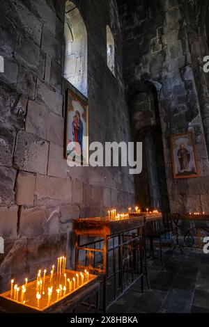 Tatev, Armenien - 1. Mai 2024: Opfer im Tatev-Kloster in der Nähe des Dorfes Tatev in Armenien. Stockfoto