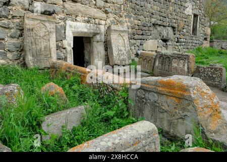 Verishen, Armenien - 3. Mai 2024: Detail der Kirche Saint-Hripsime in Verishen, Armenien. Stockfoto