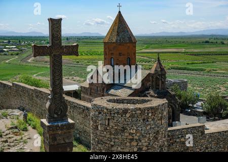 Lusarat, Armenien - 15. Mai 2024: Das Kloster Khor Virap befindet sich in der araratischen Ebene in Lusarat. Stockfoto