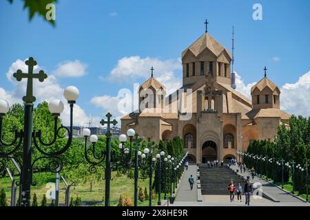 Jerewan, Armenien – 16. Mai 2024: Der Heilige Gregor die Illuminatorenkathedrale, auch bekannt als Jerewan-Kathedrale in Armenien. Stockfoto