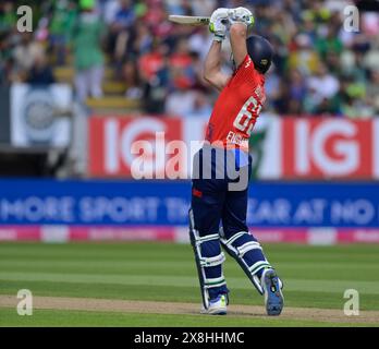 Birmingham England : 25.-2024:Jos Buttler (c) aus England in der Batting-Action Vitality T20 International Series Between England vs Pakistan am Edgbaston Cricket Ground, Birmingham England Credit: PATRICK ANTHONISZ/Alamy Live News Stockfoto