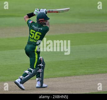 Birmingham England : 25. Bis 2024: Babar Azam (c) von Pakistan in Batting-Action während der Vitality T20 International Series zwischen England und Pakistan im Edgbaston Cricket Ground, Birmingham England Credit: PATRICK ANTHONISZ/Alamy Live News Stockfoto