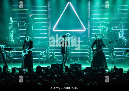 Gary Numan, einer der Gründungsväter des Synthie-Pop, hat mit seiner sich ständig weiterentwickelnden Form der dystopischen elektronischen Rockmusik seit den späten 1970er Jahren unzählige Künstler beeinflusst Er gründete eine einsame, android-ähnliche Persönlichkeit und erlangte Berühmtheit in der führenden Tubeway Army, einer bahnbrechenden New-Wave-Band, deren zweites Album, 1979er Replicas, das erste von Numans drei aufeinanderfolgenden Goldverkäufen wurde, die Charts in voller Länge in Großbritannien verkauften. was nach wie vor sein größter Hit weltweit ist. Quelle: Kingsley Davis/Alamy Live Stockfoto