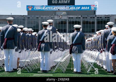 West Point, New York, USA. Mai 2024. Die Absolventen kommen am 25. Mai 2024 zur Abschlussfeier der U.S. Military Academy der Klasse 2024 in West Point, NY (Foto: © Lev Radin/ZUMA Press Wire), NUR ZUR REDAKTIONELLEN VERWENDUNG! Nicht für kommerzielle ZWECKE! Stockfoto