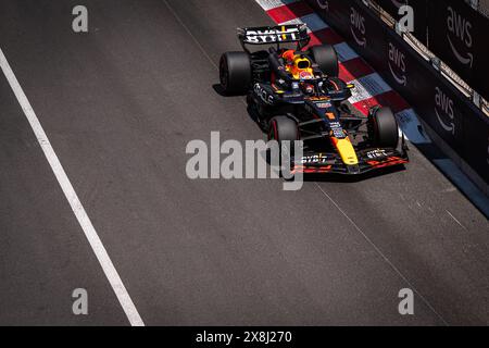 Monaco, Monaco. Mai 2024. Der niederländische Fahrer Max Verstappen von Oracle Red Bull Racing tritt beim dritten Training des F1 Grand Prix von Monaco an. Quelle: SOPA Images Limited/Alamy Live News Stockfoto