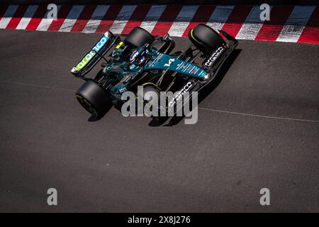 Monaco, Monaco. Mai 2024. Fernando Alonso, spanischer Fahrer des Aston Martin Aramco F1 Teams, tritt beim dritten Training des F1 Grand Prix von Monaco an. Quelle: SOPA Images Limited/Alamy Live News Stockfoto