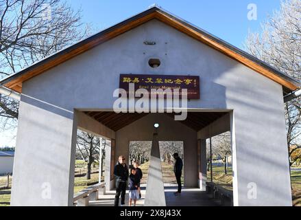 Wellington. Mai 2024. Dieses Foto vom 25. Mai 2024 zeigt das Rewi Alley Memorial in der kleinen Stadt Springfield in Canterbury, Neuseeland. PASSEND ZU 'Feature: Rewi Alley Spirit links China, Neuseeland' Credit: Guo Lei/Xinhua/Alamy Live News Stockfoto