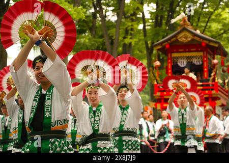 2024 Sendai Aoba Festival Parade, von Japan Rail gesponserter Wagen Stockfoto