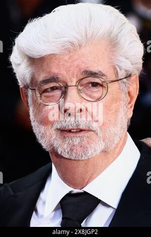 Cannes, Frankreich. Mai 2024. George Lucas nimmt am Roten Teppich der Abschlusszeremonie beim 77. Jährlichen Filmfestival von Cannes am 25. Mai 2024 im Palais des Festivals in Cannes Teil. (Foto: Beata Zawrzel/NurPhoto) Credit: NurPhoto SRL/Alamy Live News Stockfoto