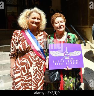 Paris, Frankreich. Mai 2024. Alexandra Cordebard, Bürgermeisterin des 10. Arrondissement von Paris Berivan Firat, Sprecherin des CDKF während der Eröffnung des Festivals der kurdischen Kulturen in Paris, Frankreich am 25. Mai 2024. Foto: Karim Ait Adjedjou/ABACAPRESS. COM Credit: Abaca Press/Alamy Live News Stockfoto