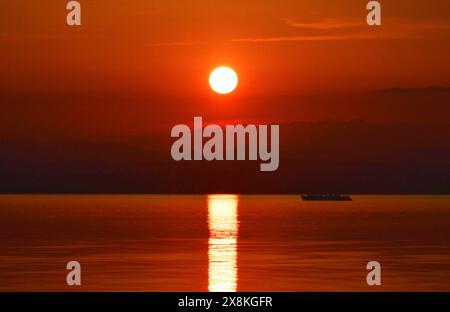 Sonnenuntergang über Albufera Stockfoto