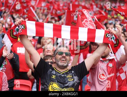 London, Großbritannien. Mai 2024. Fans von Southampton während des Sky Bet Championship Matches im Wembley Stadium, London. Der Bildnachweis sollte lauten: Paul Terry/Sportimage Credit: Sportimage Ltd/Alamy Live News Stockfoto