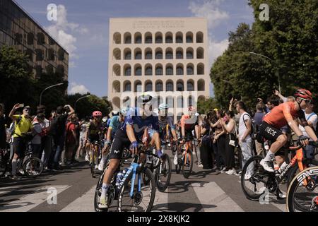 Roma, Italien. Mai 2024. Der Start während der 21. Etappe des Giro d'Italia von Rom nach Rom, Italien. Sonntag, 26. Mai 2024 Sport Cycling (Foto: Marco Alpozzi/Lapresse) Credit: LaPresse/Alamy Live News Stockfoto