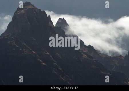 Zerklüftete vulkanische Landschaften im westlichen Santo Antao, Cabo Verde Stockfoto