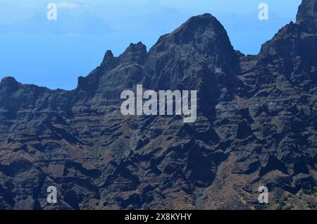 Zerklüftete vulkanische Landschaften im westlichen Santo Antao, Cabo Verde Stockfoto