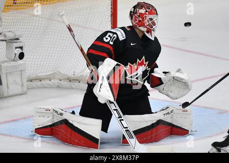 Prag, Tschechische Republik. Mai 2024. Torhüter von Kanada JORDAN BINNINGTON während des IIHF Eishockey-WM-Spiels 2024 zwischen Schweden und Canda in der O2 Arena in Prag, Tschechien, 26. Mai 2024. (Kreditbild: © Slavek Ruta/ZUMA Press Wire) NUR REDAKTIONELLE VERWENDUNG! Nicht für kommerzielle ZWECKE! Stockfoto