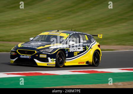 Sevenoaks, Kent - 11. Mai 2024: Daryl Deleon 18 Unlimited Motorsport FP1 Brands Hatch Indy Stockfoto