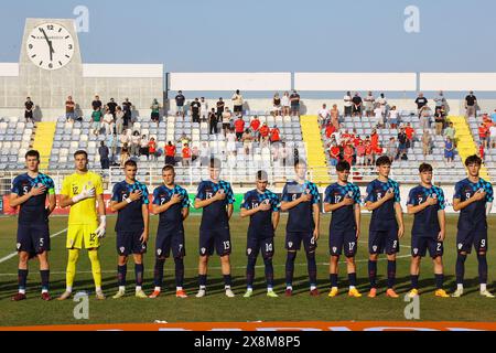 Achna, Zypern. Mai 2024. Achna, Zypern, 26. Mai 2024: Spieler aus Kroatien singen Hymnen vor dem Spiel der UEFA-U17-Europameisterschaft zwischen Wales und Kroatien im Dasaki Achnas Stadium in Achna, Zypern. (Chara Savvidou/SPP) Credit: SPP Sport Press Photo. /Alamy Live News Stockfoto