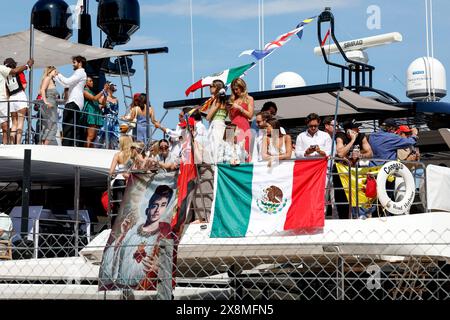 Monte-Carlo, Monaco. Mai 2024. Zuschauer, F1 Grand Prix von Monaco am 26. Mai 2024 auf dem Circuit de Monaco in Monte-Carlo, Monaco. (Foto von HOCH ZWEI) Credit: dpa/Alamy Live News Stockfoto