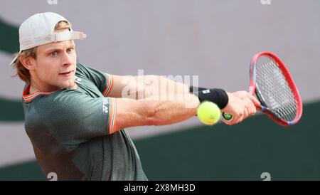 Paris, Frankreich. Mai 2024. Belgischer Zizou Bergs, fotografiert während des Roland Garros French Open-Tennisturniers am Sonntag, den 26. Mai 2024 in Paris. Das diesjährige Turnier findet vom 26. Mai bis zum 09. Juni statt. BELGA FOTO BENOIT DOPPAGNE Credit: Belga News Agency/Alamy Live News Stockfoto