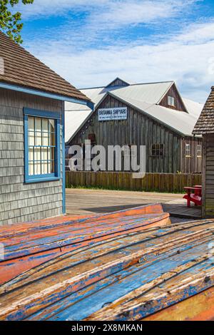 Umgedrehte Skiffs in der Britannia Shipyard in Steveston, British Columbia, Kanada Stockfoto