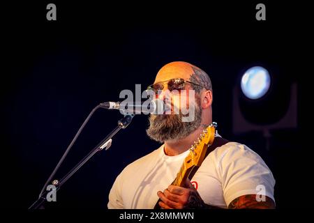 Warrington, Cheshire, Großbritannien. Mai 2024. Das Warrington Music Festival 2024, das auf dem alten Markt am Golden Square stattfand, beherbergte viele lokale Bands, darunter The Bemonts Credit: John Hopkins/Alamy Live News Stockfoto