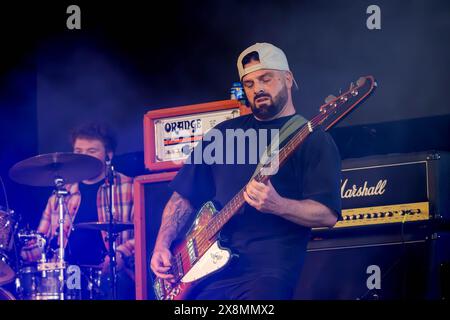 Warrington, Cheshire, Großbritannien. Mai 2024. Das Warrington Music Festival 2024, das auf dem alten Markt am Golden Square stattfand, beherbergte viele lokale Bands, darunter The Bemonts Credit: John Hopkins/Alamy Live News Stockfoto