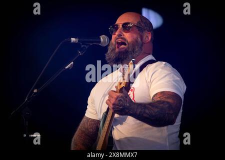 Warrington, Cheshire, Großbritannien. Mai 2024. Das Warrington Music Festival 2024, das auf dem alten Markt am Golden Square stattfand, beherbergte viele lokale Bands, darunter The Bemonts Credit: John Hopkins/Alamy Live News Stockfoto