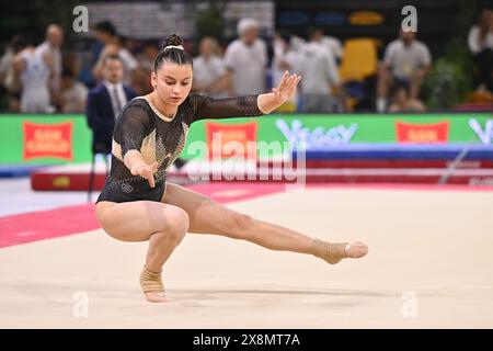 Florenz, Italien. Mai 2024. Juli Marano (Civitavecchia) Floor während der künstlerischen Gymnastik - Serie A Final Six, Gymnastik in Florenz, Italien, 26. Mai 2024 Credit: Independent Photo Agency/Alamy Live News Stockfoto