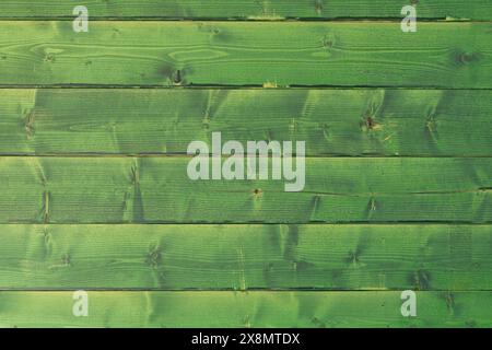 Grün lackierte Holzstruktur, hölzerner Hintergrund Stockfoto