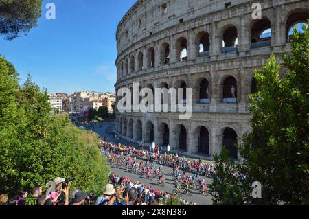 Rom, Italien. Mai 2024. Moments of Stage 21 of Giro D'Italia 2024 Roma-Roma während Stage 21 – Roma-Roma, Giro d'Italia-Rennen in Rom, Italien, 26. Mai 2024 Credit: Independent Photo Agency/Alamy Live News Stockfoto