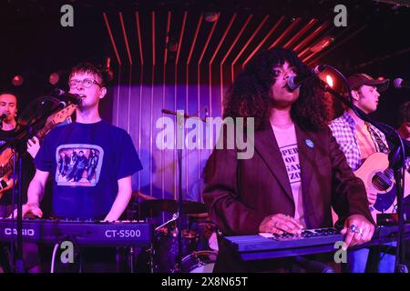 Dust, Brighton, Stadt Brighton & Hove, East Sussex, Großbritannien. Hässliche Auftritte beim Great Escape 2024 Musikfestival. David Smith/Alamy News Stockfoto