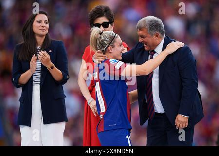 Alexia Putellas vom FC Barcelona und Joan Laporta, Präsident des FC Barcelona, reagieren auf das Finale der UEFA Women's Champions League 2023/24 Stockfoto