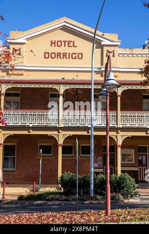 Das Heritage Hotel Dorrigo, Motelzimmer und Gastronomiebetrieb, Architektur und Kulturerbe der 1920er Jahre, Dorrigo Stadtzentrum, NSW, Australien Stockfoto