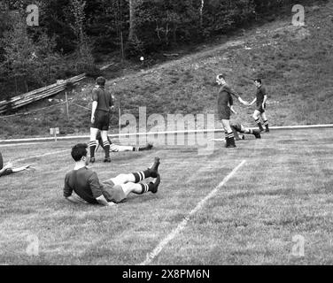 Die sowjetische Fußballnationalmannschaft trainiert im Juni 1958 in Hindås, Schweden. FIFA Fussball-Weltmeisterschaft 1958, Schweden. Foto: Kamerareportage/TT-Code 2524 Stockfoto