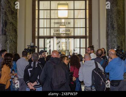 Mailand, Italien. Mai 2024. Udienza del Processo ad Alessandro Impagnatiello per l'omicidio di Giulia Tramontano - Cronaca - Milano, Italia - Lunedì, 27 Maggio 2024 (Foto Stefano Porta/LaPresse) Anhörung zum Prozess gegen Alessandro Impagnatiello wegen Mordes an Giulia Tramontano - Montag, 27. Mai 2024 (Foto Stefano Porta/LaPresse) Credit: LaPresse/Alamy Live News Stockfoto