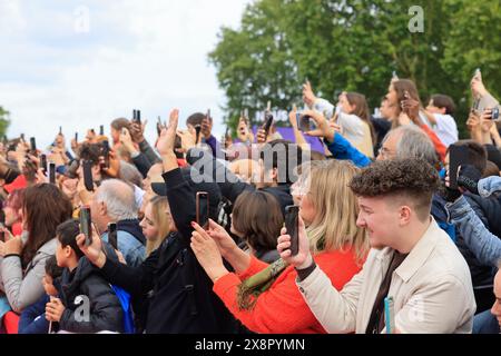 Ankunft der olympischen Fackelstaffel 2024 in Bordeaux. Bordeaux, Gironde, Nouvelle Aquitaine, Frankreich. Europa. Foto: Hugo Martin/Alamy. Stockfoto