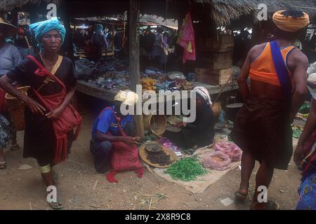 Pao-Stammesfrau, 1996 gefangen genommen, Markt, Lake Inle, Shan State, Myanmar Stockfoto