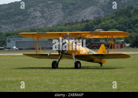 GAP Tallard Airshow, Frankreich, 26. Mai 2024. Gelbes Flugzeug bei der Show, BOEING STEARMAN Stockfoto