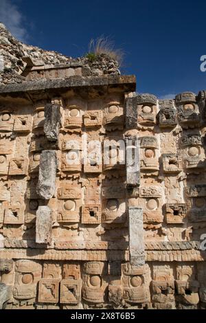 Stein-Bilder von der Regen Gott Chac, Palast der Masken, Kabah archäologische Website, Yucatan, Mexiko Stockfoto