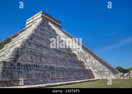 El Castillo (oder Pyramide von Kulkulcan), Chichen Itza, Yucatan, Mexiko Stockfoto