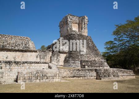 Dzibilnocac (Gemaltes Gewölbe) Tempel, Dzibilnocac Maya Archäologische Ruinen, Chenes Style, Campeche, Mexiko Stockfoto