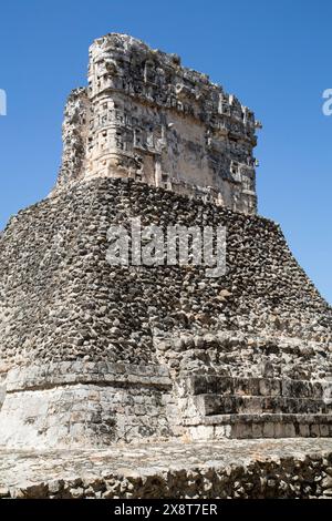 Dzibilnocac (Gemaltes Gewölbe) Tempel, Dzibilnocac Maya Archäologische Ruinen, Chenes Style, Campeche, Mexiko Stockfoto