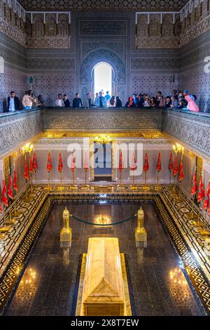 Rabat, Marokko - 23. März 2024: Innenraum des Mausoleums von Mohammed V. in Rabat, Marokko Stockfoto