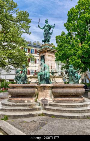 Lindavia Brunnen mit herrlichen Figuren, Lindau Insel, Lindau am Bodensee, Schwaben, Bayern, Deutschland Stockfoto