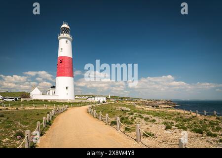 Ein HDR-Bild des Portland Bill Lighthouse, betrieben von Trinity House und auf der Isle of Portland, Dorset, England. 20. Mai 2024 Stockfoto