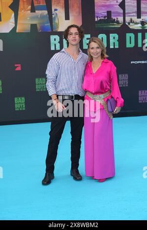 Tina Ruland und ihr Sohn Jahvis bei der 'Bad Boys: Ride or die“ Filmpremiere am 27.05.2024 in Berlin Stockfoto