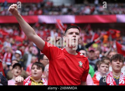 London, Großbritannien. Mai 2024. Fans von Southampton während des Sky Bet Championship Matches im Wembley Stadium, London. Der Bildnachweis sollte lauten: Paul Terry/Sportimage Credit: Sportimage Ltd/Alamy Live News Stockfoto